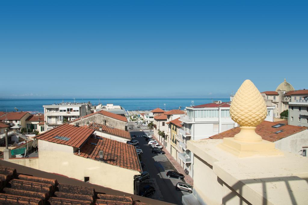 Residence Colombo Viareggio Exterior foto