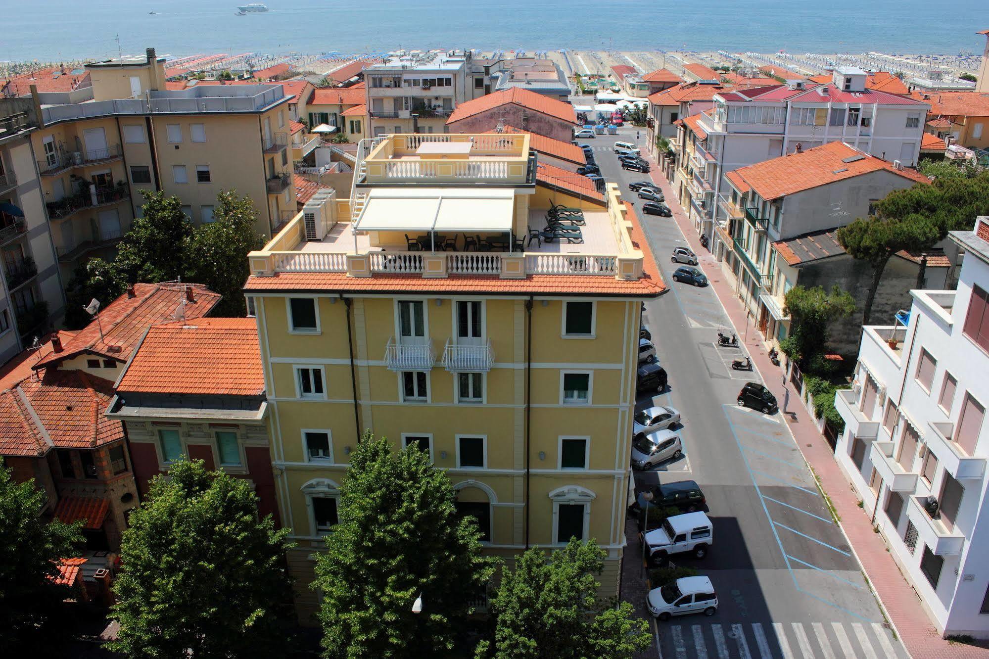 Residence Colombo Viareggio Exterior foto