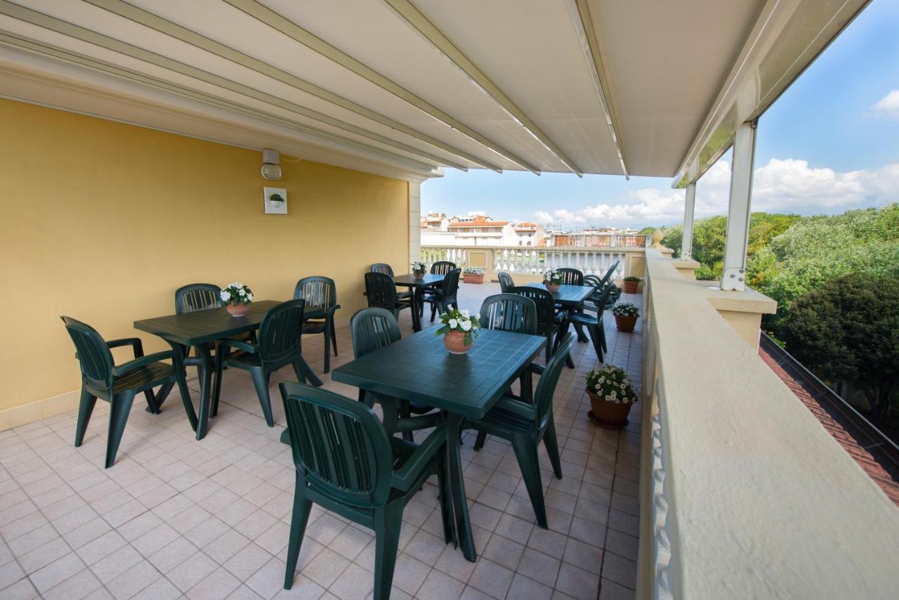 Residence Colombo Viareggio Exterior foto